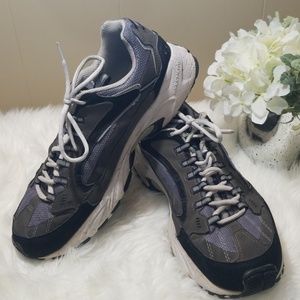 Mens Sketchers sz 11